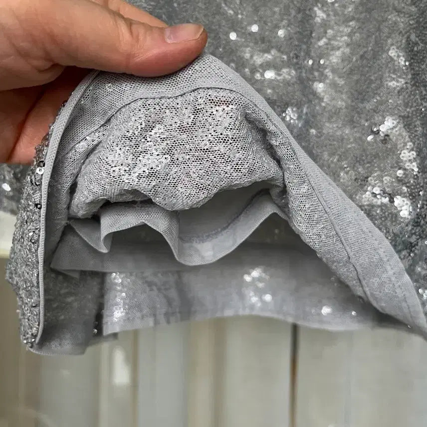 [BUNJANG] H&M Silver Sequin Crop Top / H&M 실버스팽글 크롭 반팔티 M