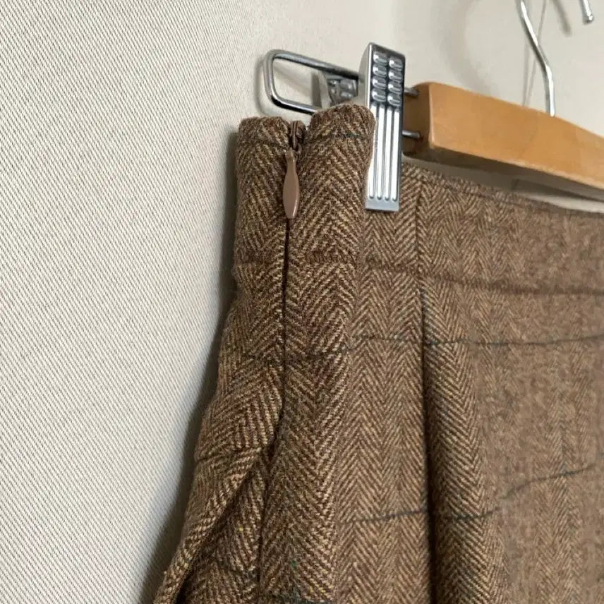 [BUNJANG] System Herringbone Check Ruffle Long Skirt / 시스템  헤링본 체크 러플 롱 스커트