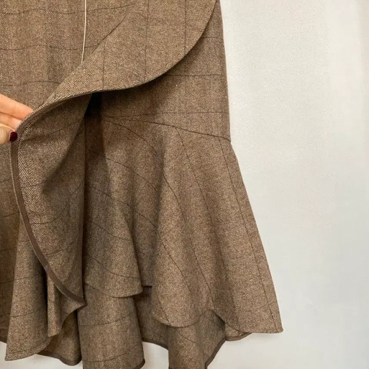 [BUNJANG] System Herringbone Check Ruffle Long Skirt / 시스템  헤링본 체크 러플 롱 스커트
