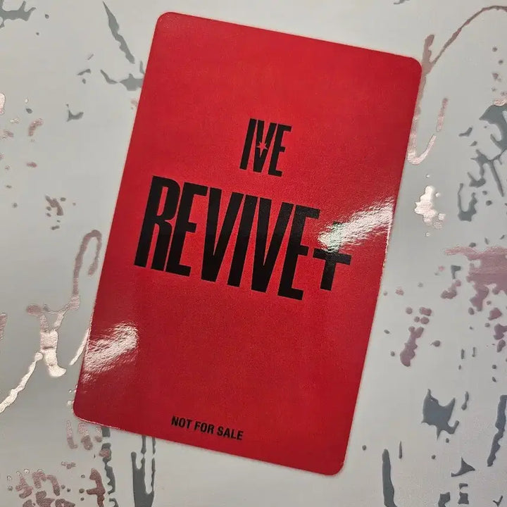 [BUNJANG] IVE Yujin RIVIVE+ Japanese Tower Records POB Photocard / 주말특가)IVE아이브 RIVIVE+리바이브 일본타워레코드Ver. -유진-