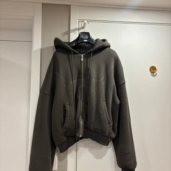 [SOLD OUT] (M)루단 워시드 아웃 패디드 후드집업 luudan