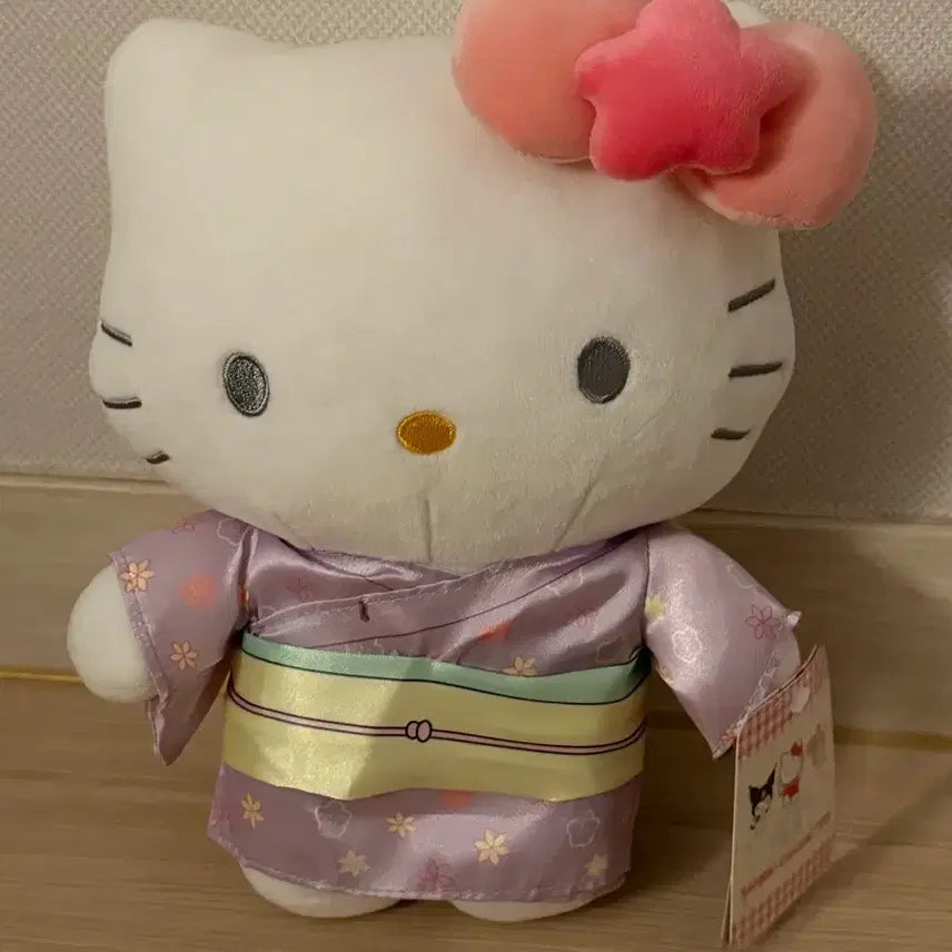 [BUNJANG] Hello Kitty Kimono Plush Doll / 기모노 헬로키티 인형