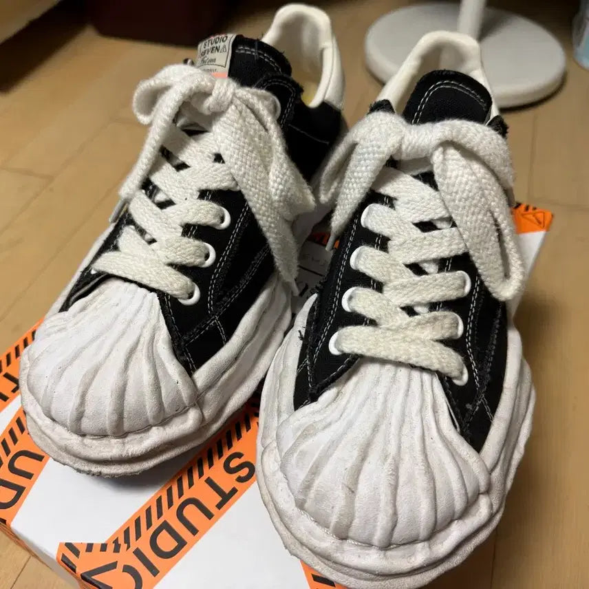 [BUNJANG] Maison Mihara Yasuhiro x Studio Seven Blakey Collaboration Sneakers / [오늘하루만]메종 미하라 야스히로 x 스튜디오 세븐 블레이키 콜라보 판매
