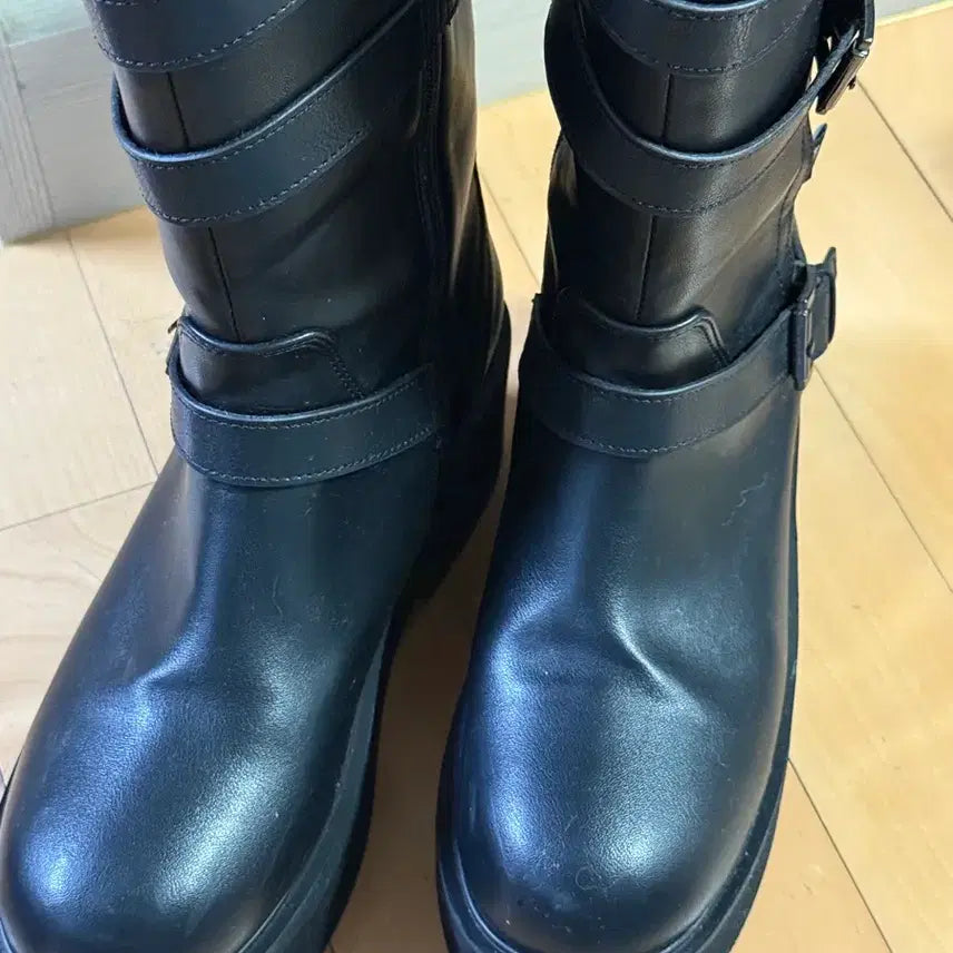 [BUNJANG] Aszune Maya Midi Buckle Boots Black 250 / 애즈온 마야 미디 버클 부츠 블랙 250