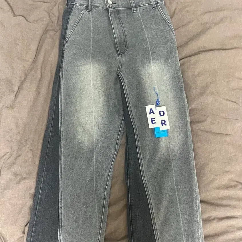 [BUNJANG] ADER ERROR Twister Denim Jeans Black A1 / [A1] 아더에러 트위스터 데님 진스 블랙 색상 중고품
