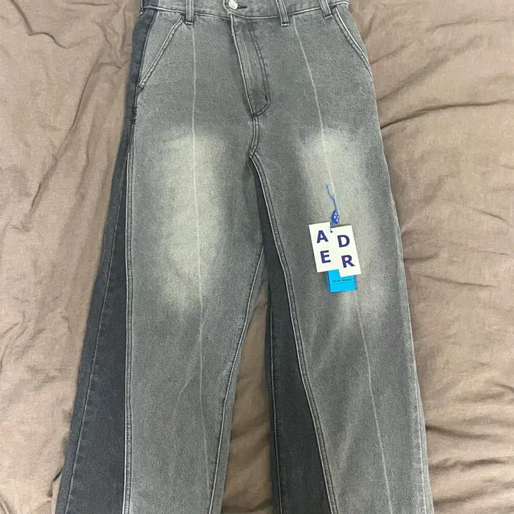 [BUNJANG] ADER ERROR Twister Denim Jeans Black A1 / [A1] 아더에러 트위스터 데님 진스 블랙 색상 중고품