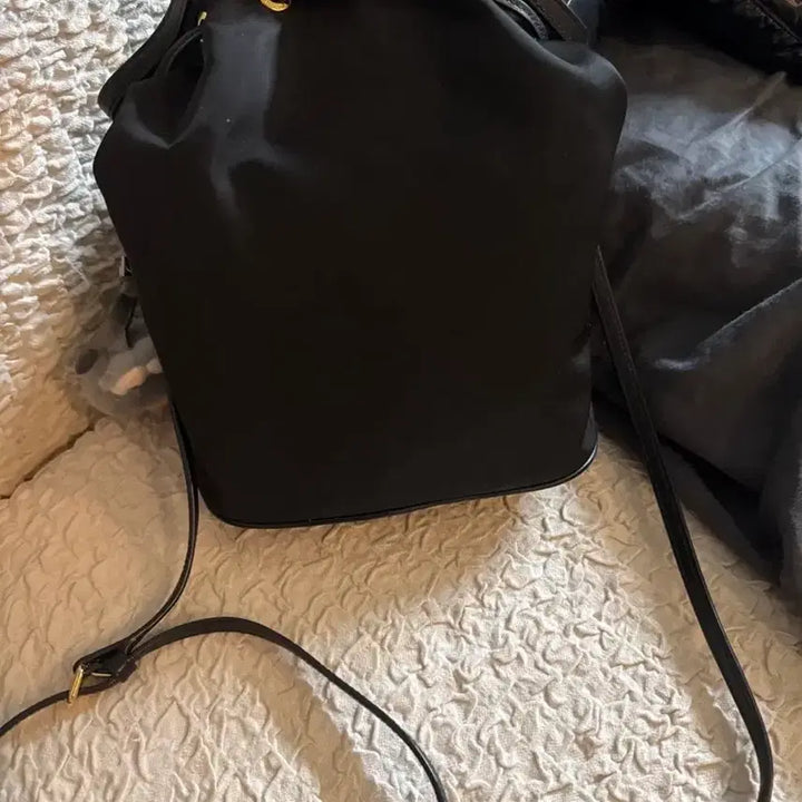 [BUNJANG] Prada Nylon Bucket Bag / 프라다 금장 나일론 버킷백(정품)