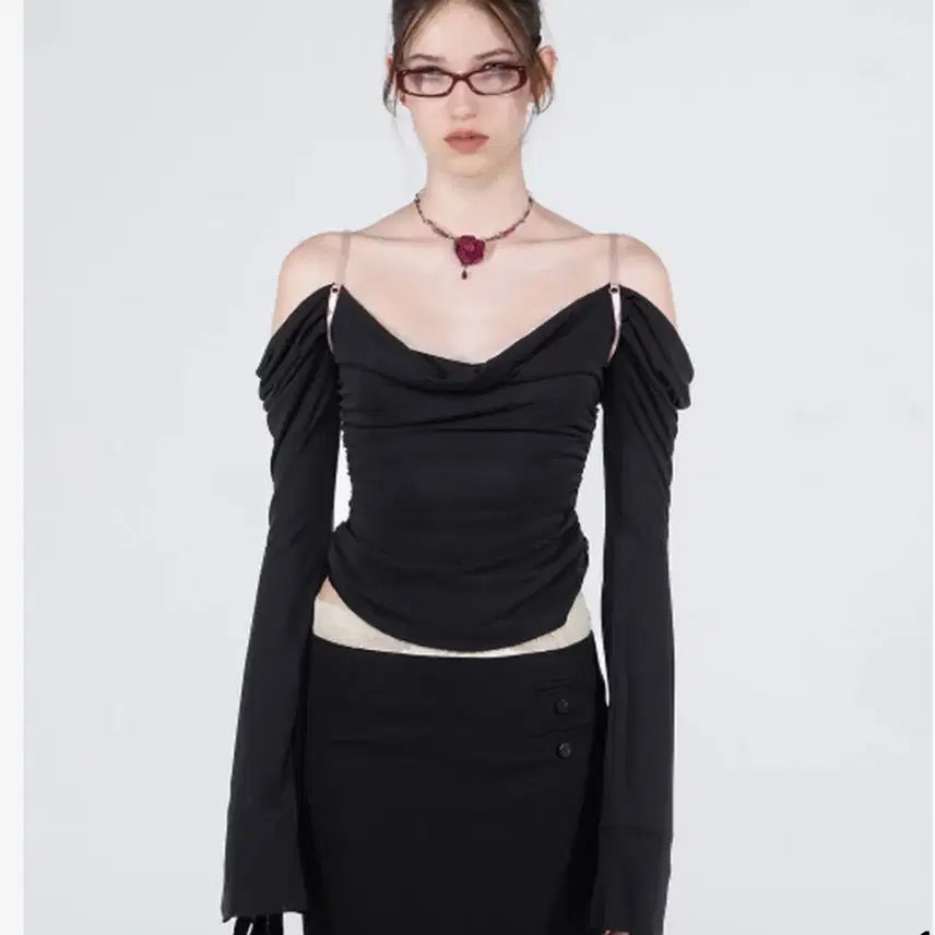 [BUNJANG] Sculptor Drape Off-Shoulder Black Top / 스컬프터 드레이프 오프숄더 블랙 탑 *단종*