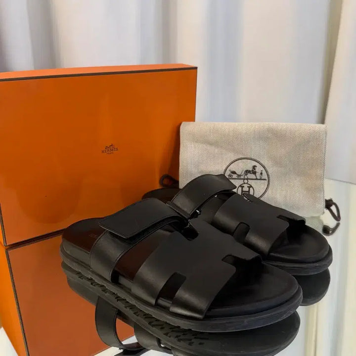 [BUNJANG] Hermes Chypre Calfskin Sandals Slippers (Size 42) / [더스트 구성,42사이즈] 에르메스 시프레 카프스킨 샌들 슬리퍼
