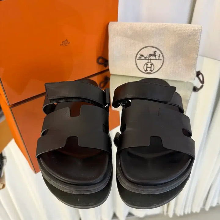 [BUNJANG] Hermes Chypre Calfskin Sandals Slippers (Size 42) / [더스트 구성,42사이즈] 에르메스 시프레 카프스킨 샌들 슬리퍼