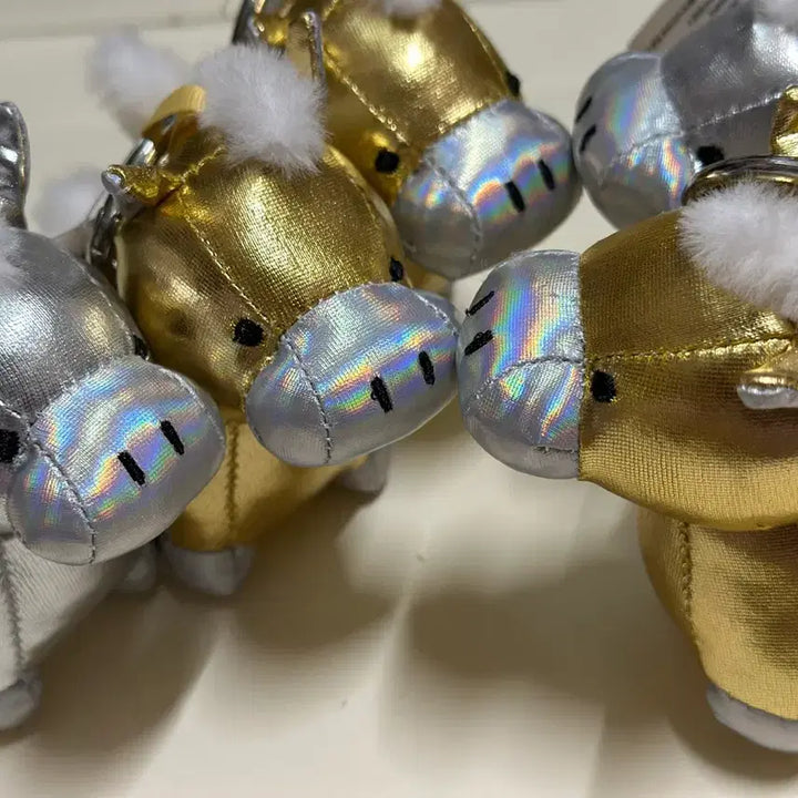 [BUNJANG] Hologram Pony Keychain / 홀로그램 말 인형 키링 실버/골드 / 블링블링 포니 인형 키링