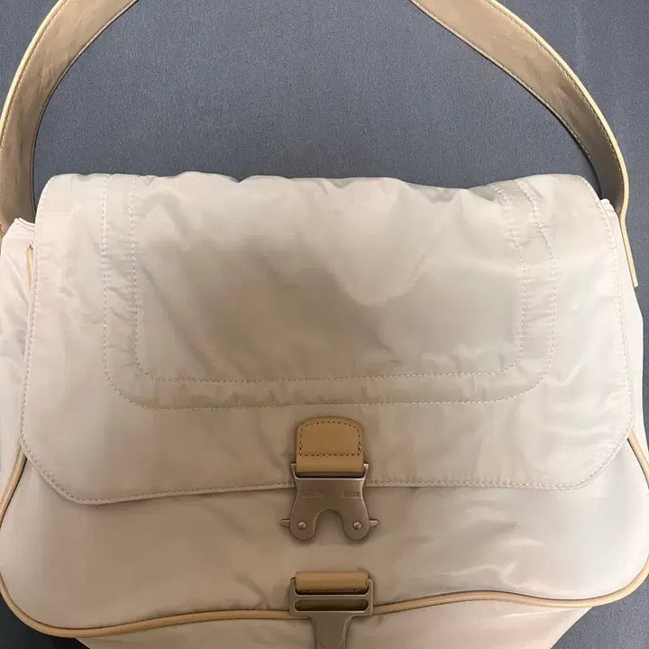 [BUNJANG] Matin Kim Buckle Bag White / Matin Kim BUCKLE BAG IN WHITE