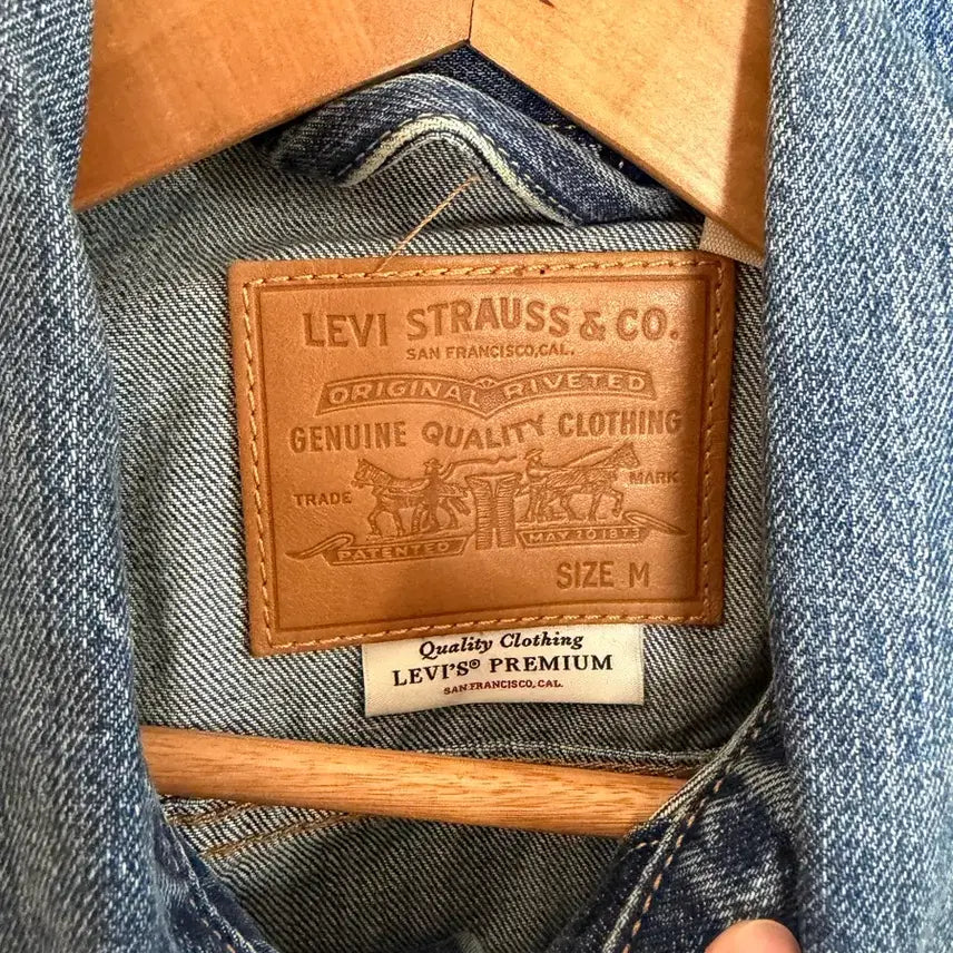 [BUNJANG] Levi's Trucker Denim Jacket M Size / [M] 리바이스 트러커 데님자켓