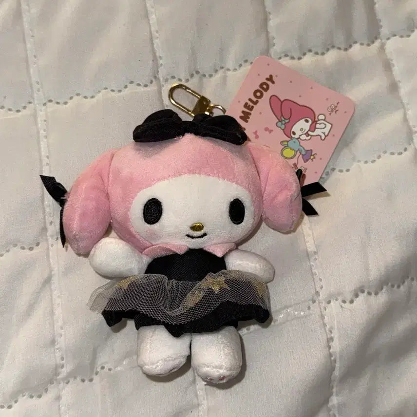 [SOLD OUT] 새상품) 마이멜로디 블랙 리본 인형 키링