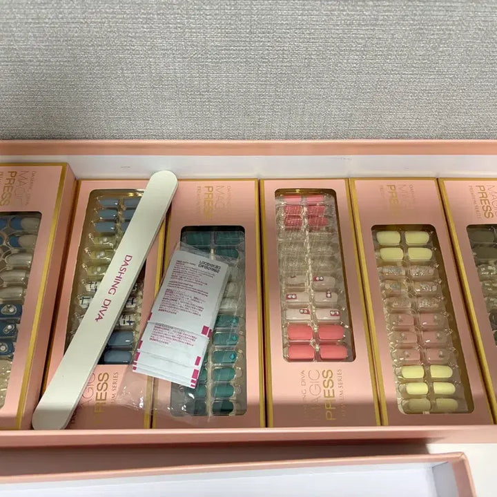 [BUNJANG] Dashing Diva Nail Tip Set / 데싱디바 네일팁 세트