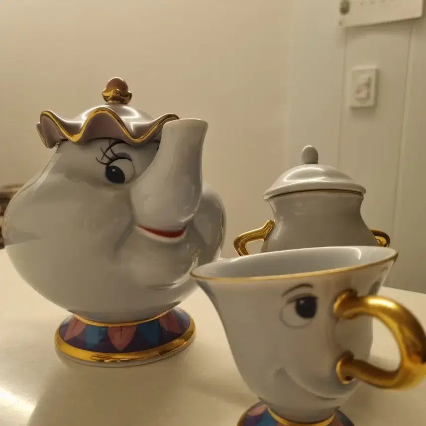 [BUNJANG] Disney Beauty and the Beast Tea Set / 미녀와 야수 찻잔 세트 (디즈니랜드 정품. 새상품)