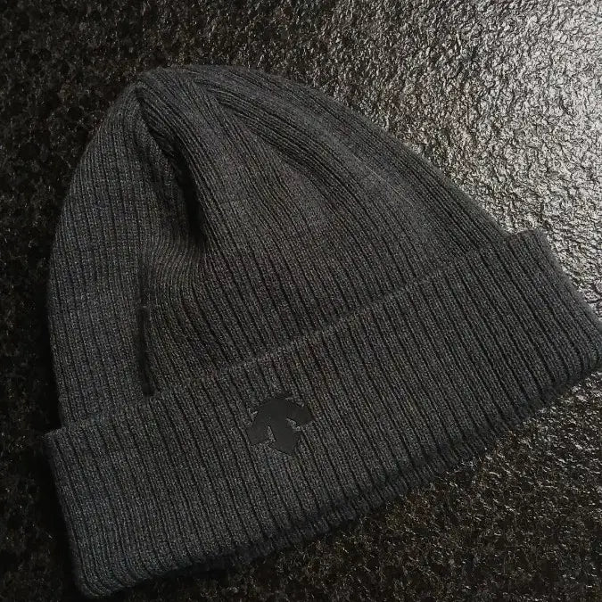 [BUNJANG] Descente Knit Beanie Black Hat / 데상트 니트 비니 블랙모자