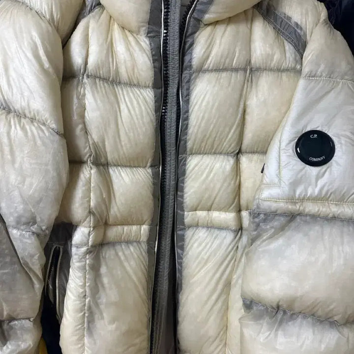 [BUNJANG] C.P. Company D.D. Shell Hooded Down Jacket / (급처)C.P. 컴퍼니 D.D. 쉘 피스타치오(L사이즈)