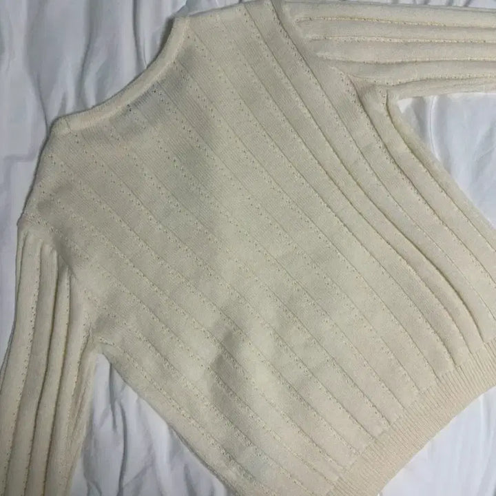 [BUNJANG] Mixxo Ivory Knit Sweater / 미쏘 아이보리색 니트