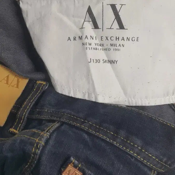 [BUNJANG] Armani Leather Patch Gold Detail Jeans / [A/X]아르마니 정품(사방스판) 가죽패치 금장대님 33인치(No.73)