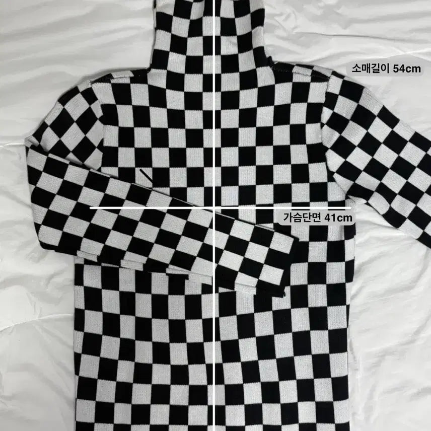 [BUNJANG] Check Pattern Turtleneck Knit Long Sleeve / 체크 패턴 터틀넥 니트 긴팔