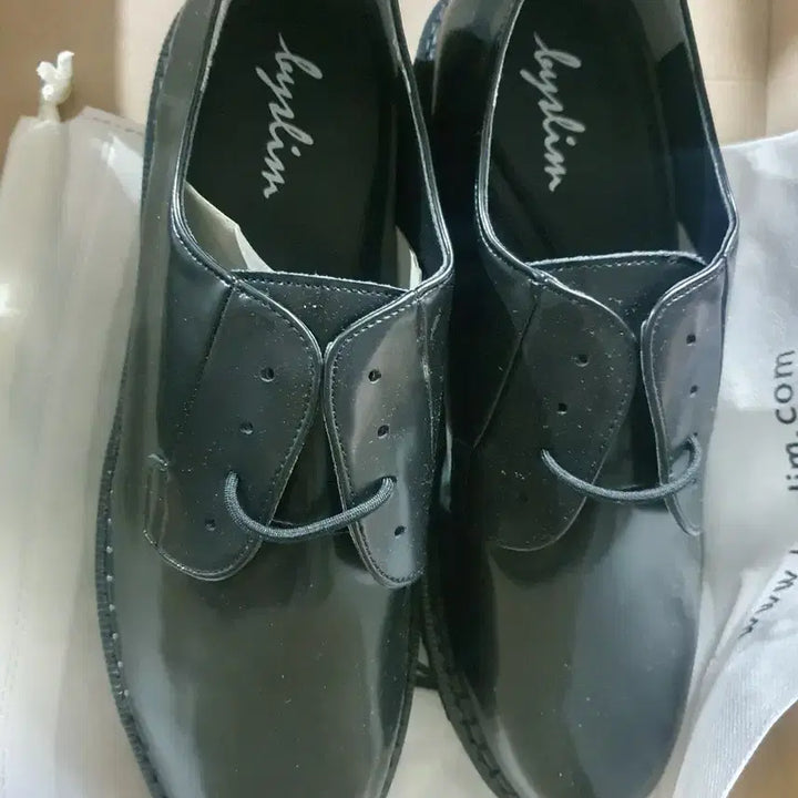 [SOLD OUT] 바이슬림 블랙 로퍼 판매 합니다.