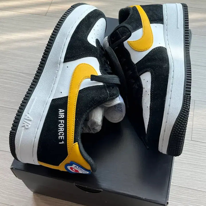 [BUNJANG] Nike Air Force 1 Athletic Club Sneakers / [270] 에어포스1 애슬레틱 클럽
