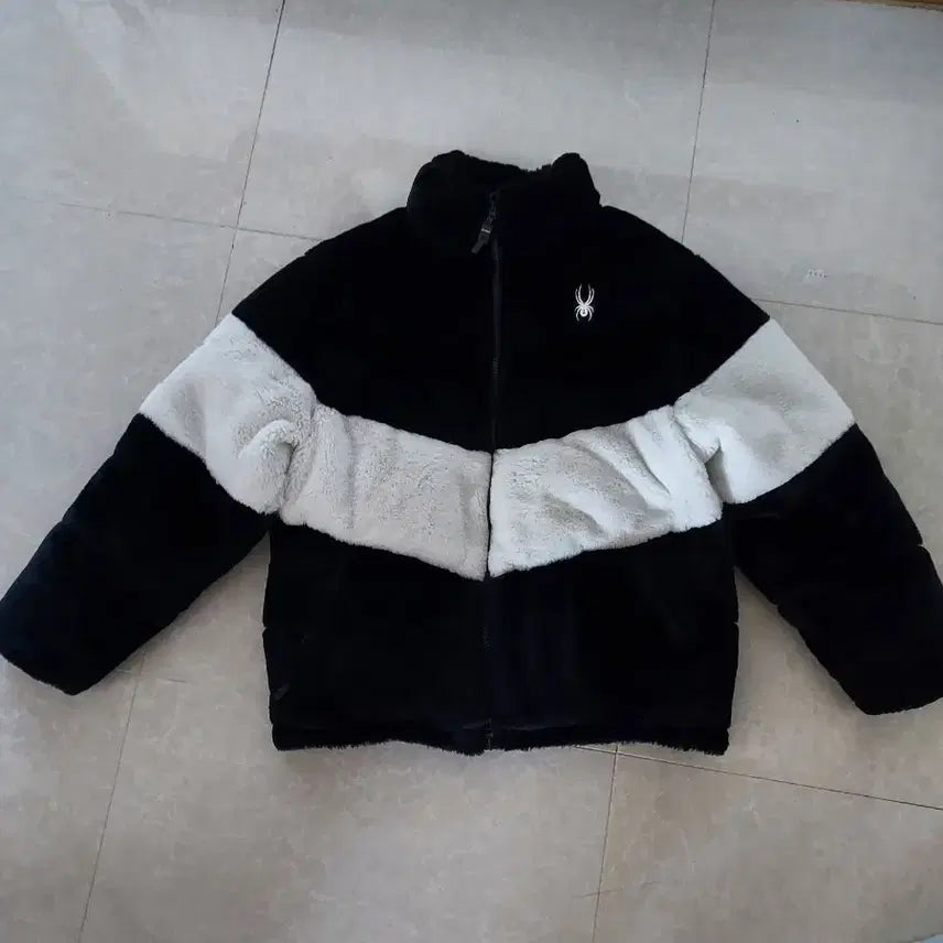 [BUNJANG] Spider Black/White Fleece Jacket / 스파이더 블랙/화이트 플리스 자켓