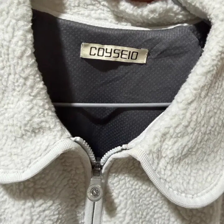 [BUNJANG] KOISEI.O Fleece / 코이세이오 후리스