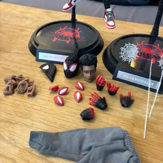 [BUNJANG] Spider-Man Miles Morales Figure Bundle Set / 스파이더맨 마일스 모랄레스 피규어 영리치 (일괄 판매)