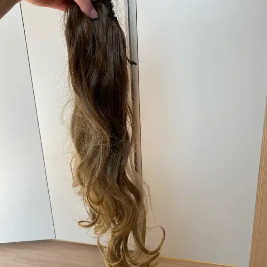 [BUNJANG] Big Wave Clip-On Ponytail Extension 50cm / 미사용 빅 웨이브 집게형 롱 포니테일 붙임머리 피스 50cm 정도