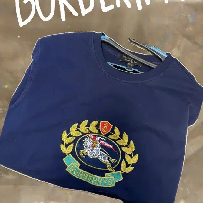 [BUNJANG] Burberry Navy Logo Sweatshirt / 버버리 네이비 로고 맨투맨 티셔츠
