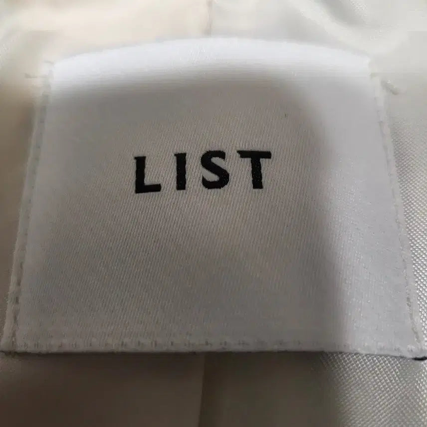 [BUNJANG] LIST Ivory Beige Trench Leather Coat / LIST 아이보리베이지색 트렌치 레더코트