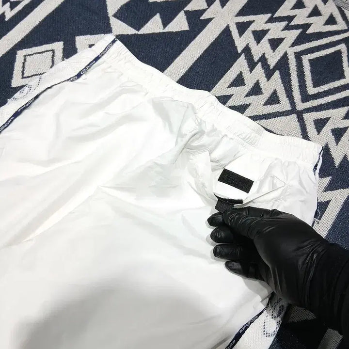 [BUNJANG] PIKO White Navy Mesh Side Line Old School Sweatpants / 아디다스 버건디 레드 로고 삼선 밴딩 조거팬츠 져지팬츠 트레이닝복 32-