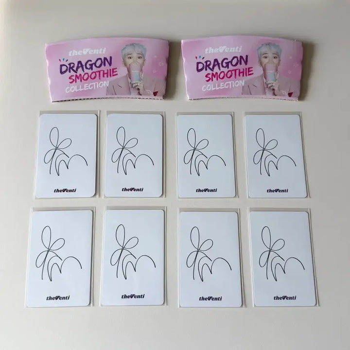 [SOLD OUT] 지드래곤 더벤티 포토카드 8종 일괄+ 컵홀더 2개