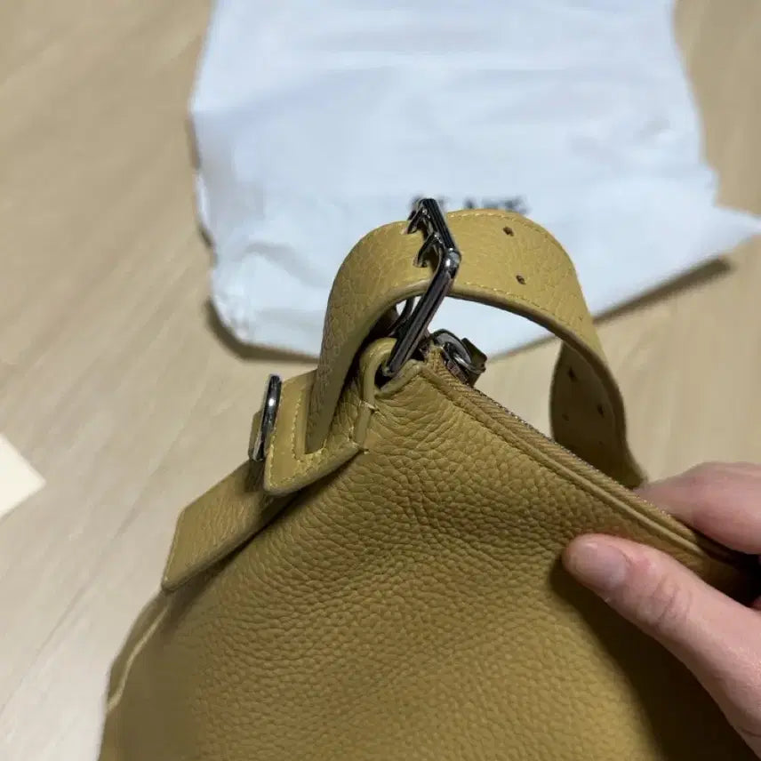 [BUNJANG] Lemaire Belted Hobo Bag / 르메르 벨티드 호보백
