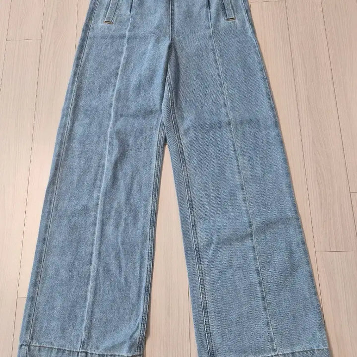 [BUNJANG] Seventy + Mochi Marine Button Wide High-Waist Denim Pants / [세븐티모치] 마린 버튼 와이드 하이웨스트 데님 팬츠