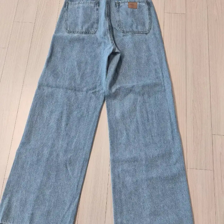 [BUNJANG] Seventy + Mochi Marine Button Wide High-Waist Denim Pants / [세븐티모치] 마린 버튼 와이드 하이웨스트 데님 팬츠