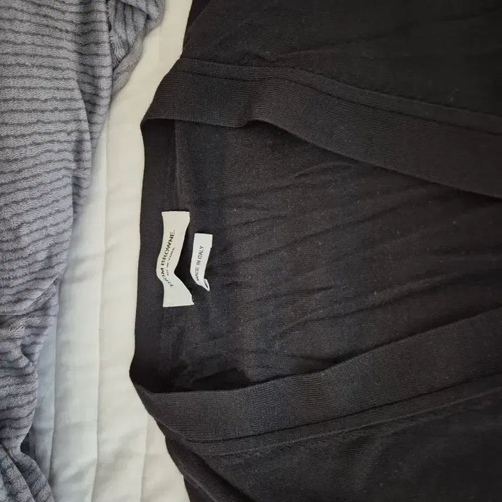 [BUNJANG] Thom Browne Merino Wool Black Cardigan / 톰브라운 메리노울 블랙 가디건 판매합니다