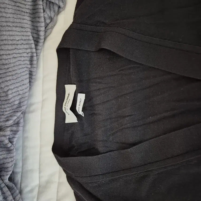 [BUNJANG] Thom Browne Merino Wool Black Cardigan / 톰브라운 메리노울 블랙 가디건 판매합니다