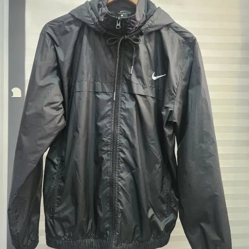 [BUNJANG] Nike Hooded Jacket (L) / 나이키 유광후드점퍼(L)