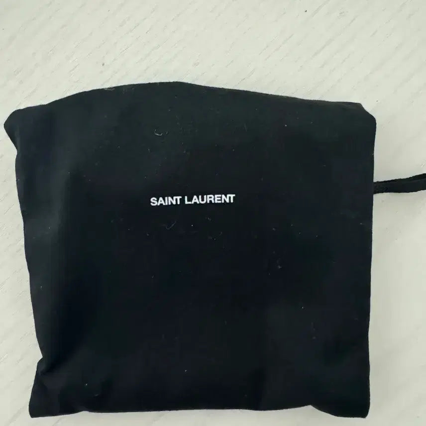 [BUNJANG] Saint Laurent Matelassé Wallet / 생로랑 마틀라세 반지갑