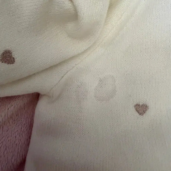 [BUNJANG] Liz Lisa Off-Shoulder Knit Top / 리즈리사 하트자수 레이어드 오프숄더니트/양지뢰양산형지뢰계로지타마즈피움