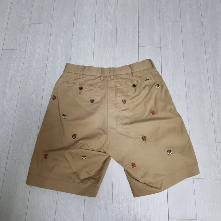 [BUNJANG] Polo Ralph Lauren Khaki Embroidered Shorts (Size 28) / 폴로 랄프로렌 카키색 자수 반바지 28