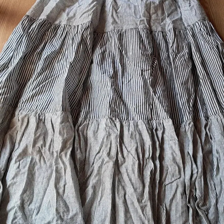 [BUNJANG] Floral Pleated Long Skirt / 잔꽃무늬 플리츠 롱 스커트