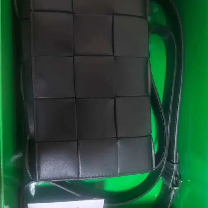 [BUNJANG] Bottega Veneta Cassette Bag Dark Green / 보테가 베네타 카세트백 다크그린