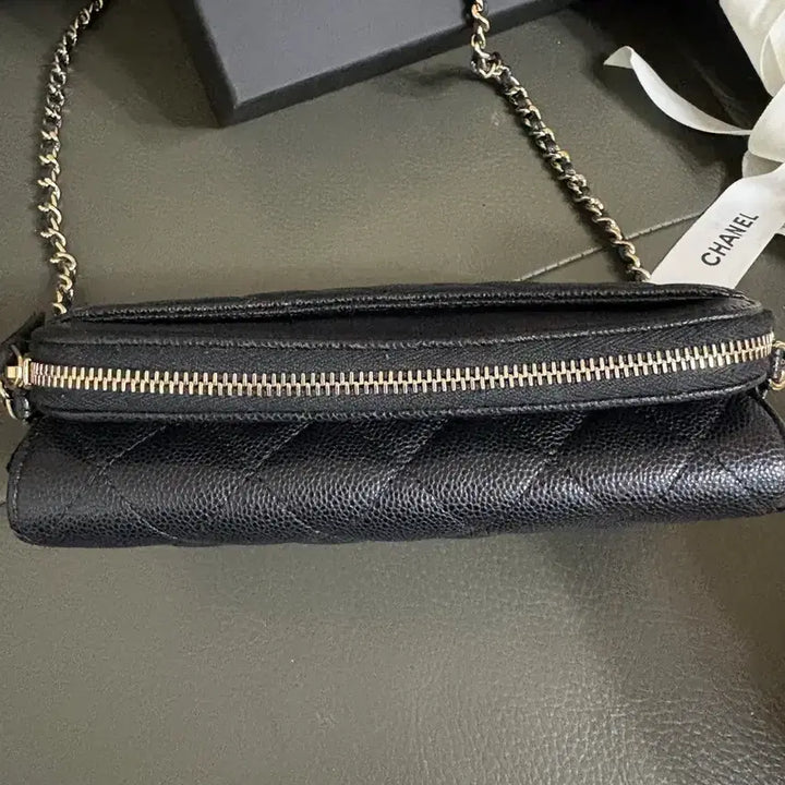 [BUNJANG] Chanel Phone Holder / 샤넬 체인 플랩 폰 홀더