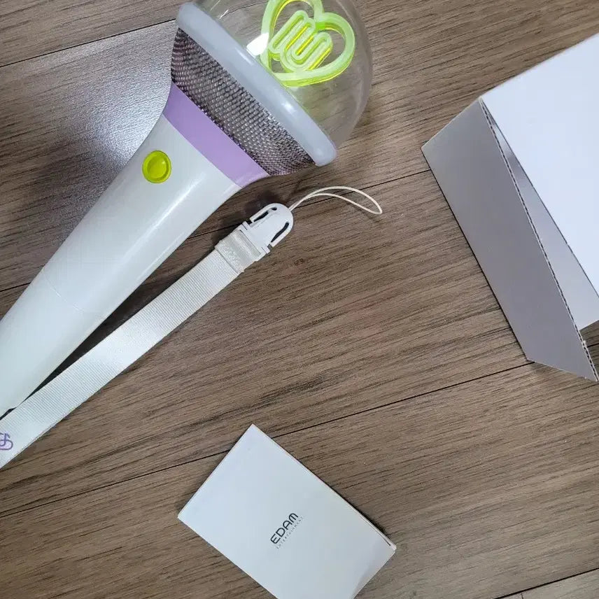 [BUNJANG] IU Light Stick Ver. 3 / 아이유 응원봉 ver.3 아이크 IU