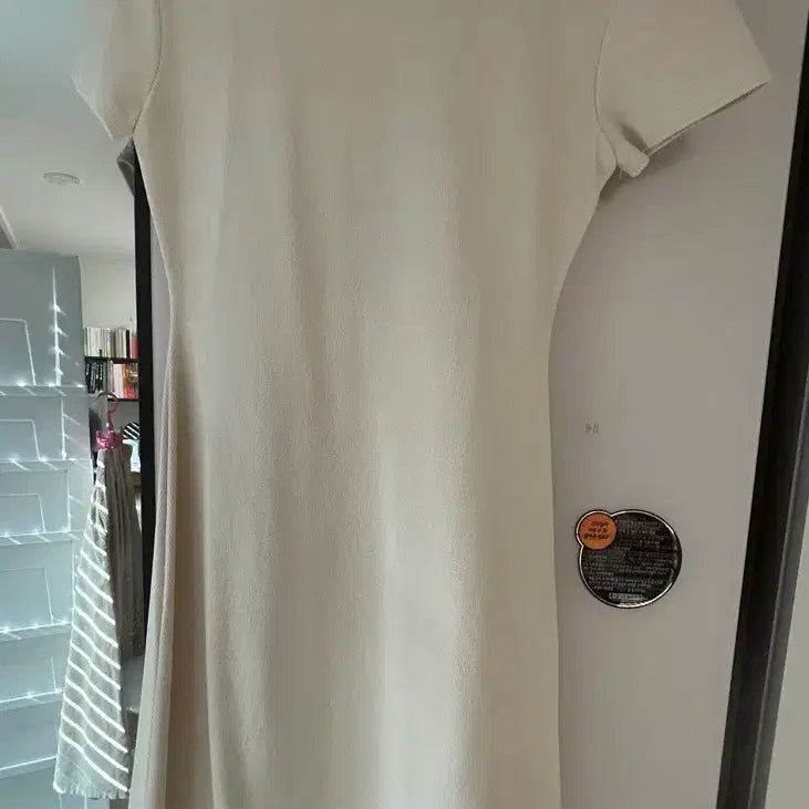 [BUNJANG] Frost J Ivory Midi Dress / (프로스트제이)헤이 반팔 원피스(아이보리, 미디)