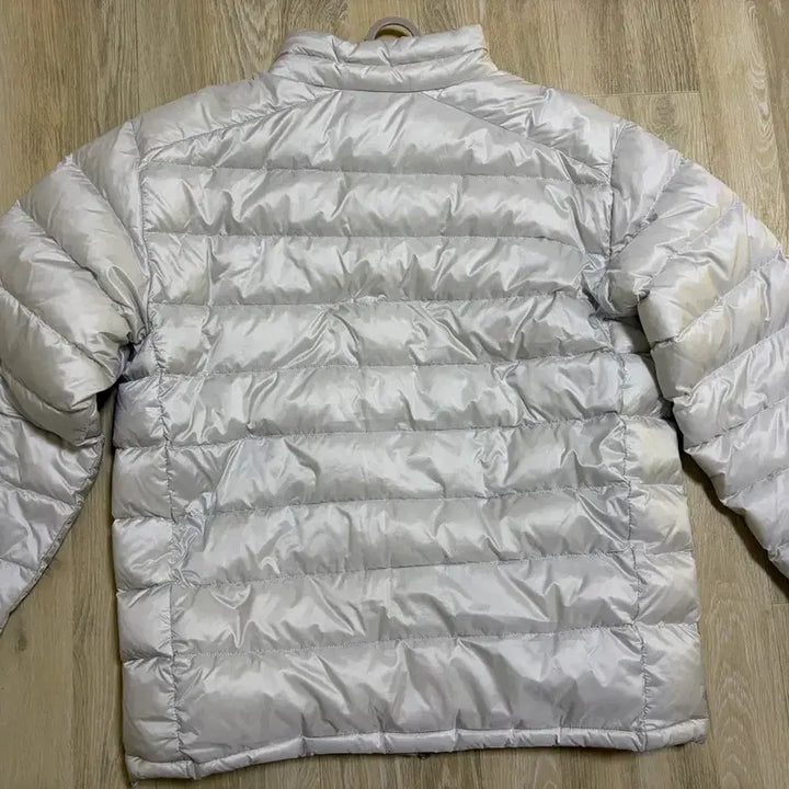 [BUNJANG] 페더플렉스 경량 스탠넥 다운 자켓 화이트 / 페더플렉스 경량 스탠넥 다운 자켓 화이트